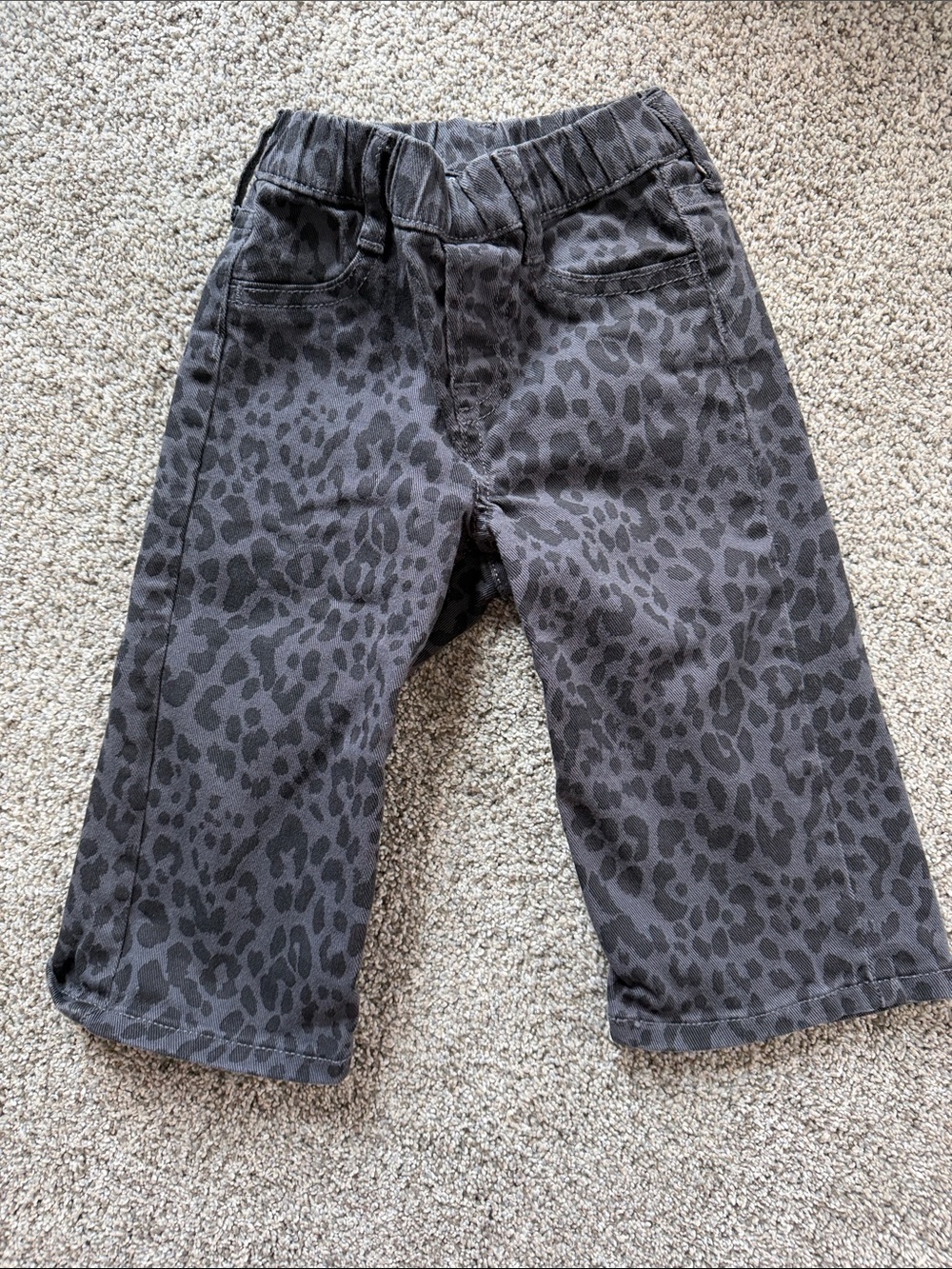 Gap wide leg cheetah Jean